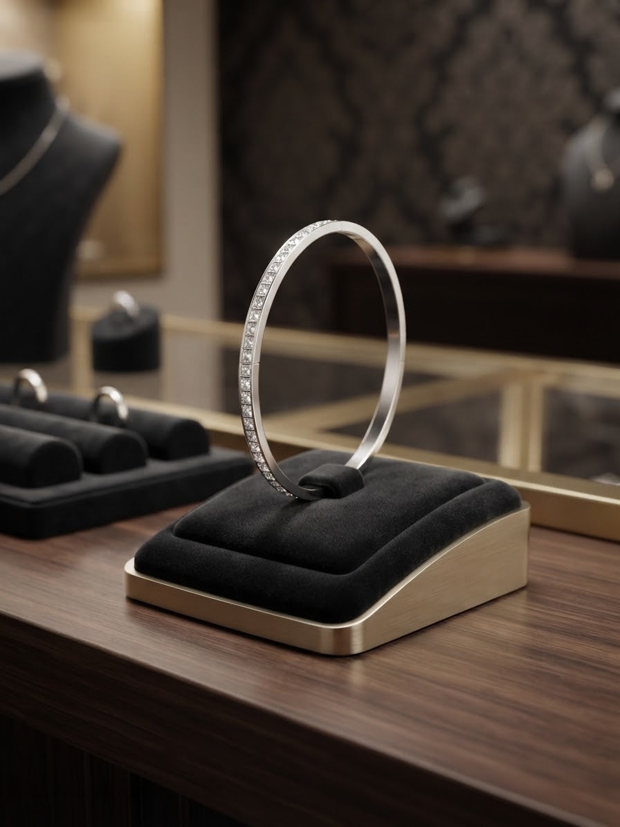 Bracelet Jonc Argenté Pavé de Cristaux en Acier Inoxydable