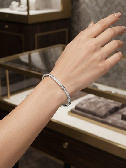 Bracelet Jonc Argenté Pavé de Cristaux en Acier Inoxydable
